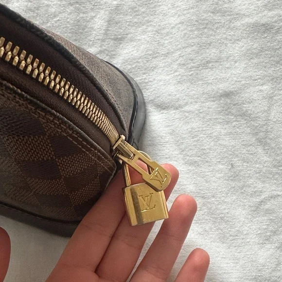 Alma BB Louis Vuitton Bag - Picture 2 of 6